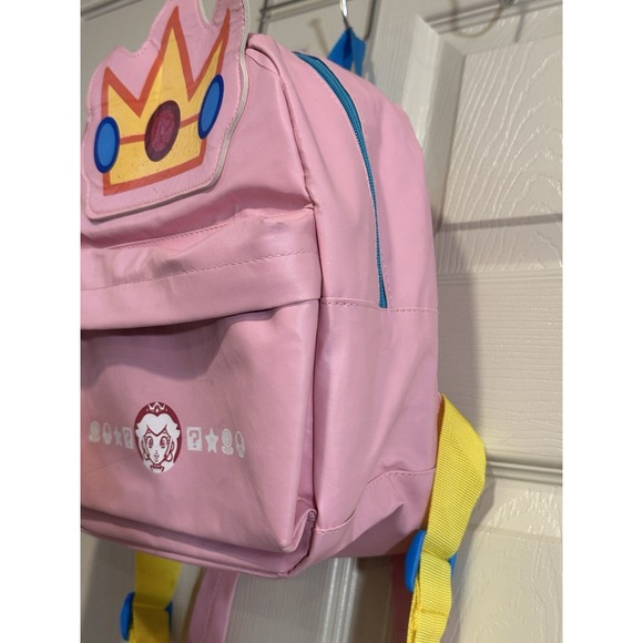 Princess Peach Mini Backpack - Picture 5 of 8